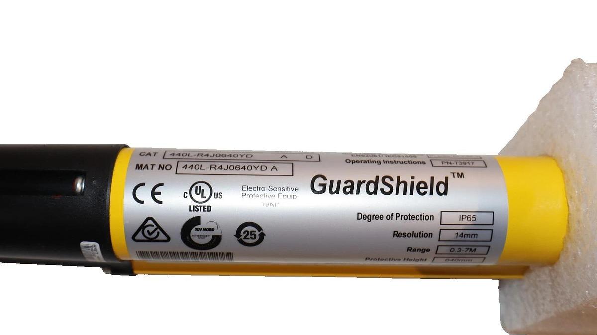 Allen Bradley Guardmaster Safety Light Curtain RECEIVER 440L-R4J0640YD (New)