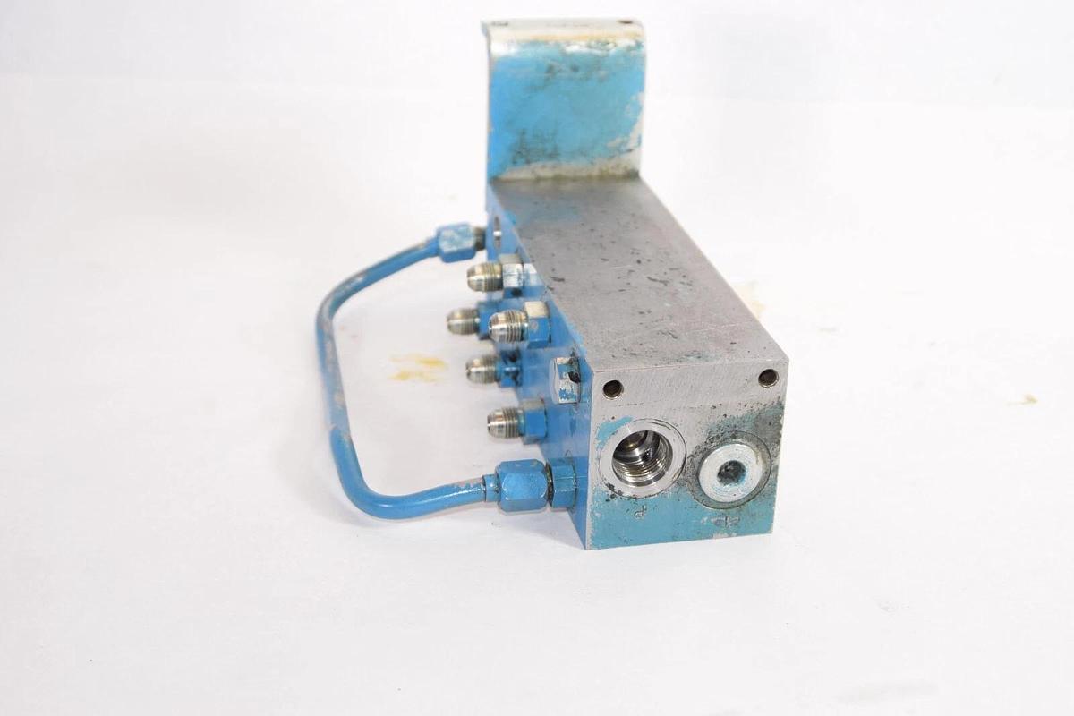 Used BOSCH D01P-4-2-10S-6S-I D01P4210S6SI Valve Block