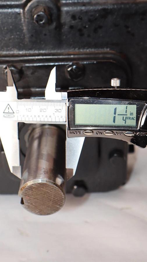 Refurbished Winsmith Gear Box Speed Reducer LEFT Ang 924MDN 5L 182TC 924MDNS43000A8 5:1 *Ref