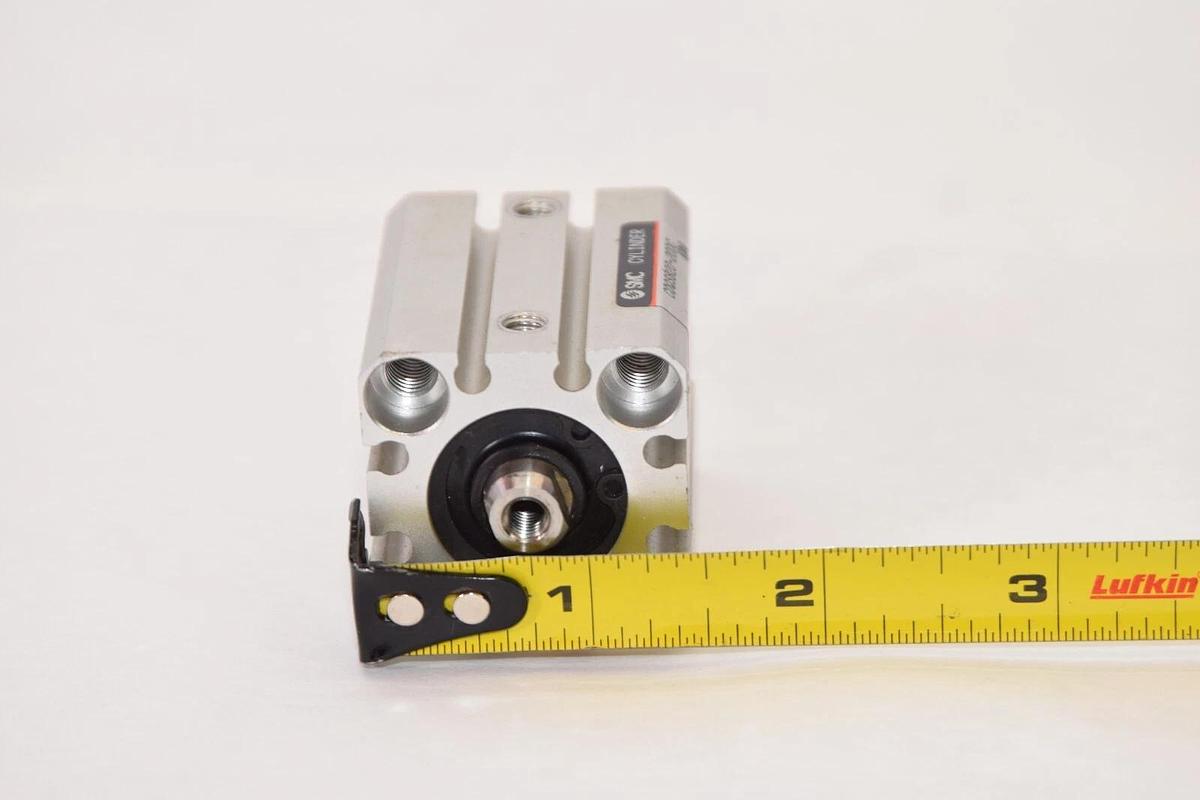 Used SMC CDQSB20-20DC 1.0MPa Cylinder