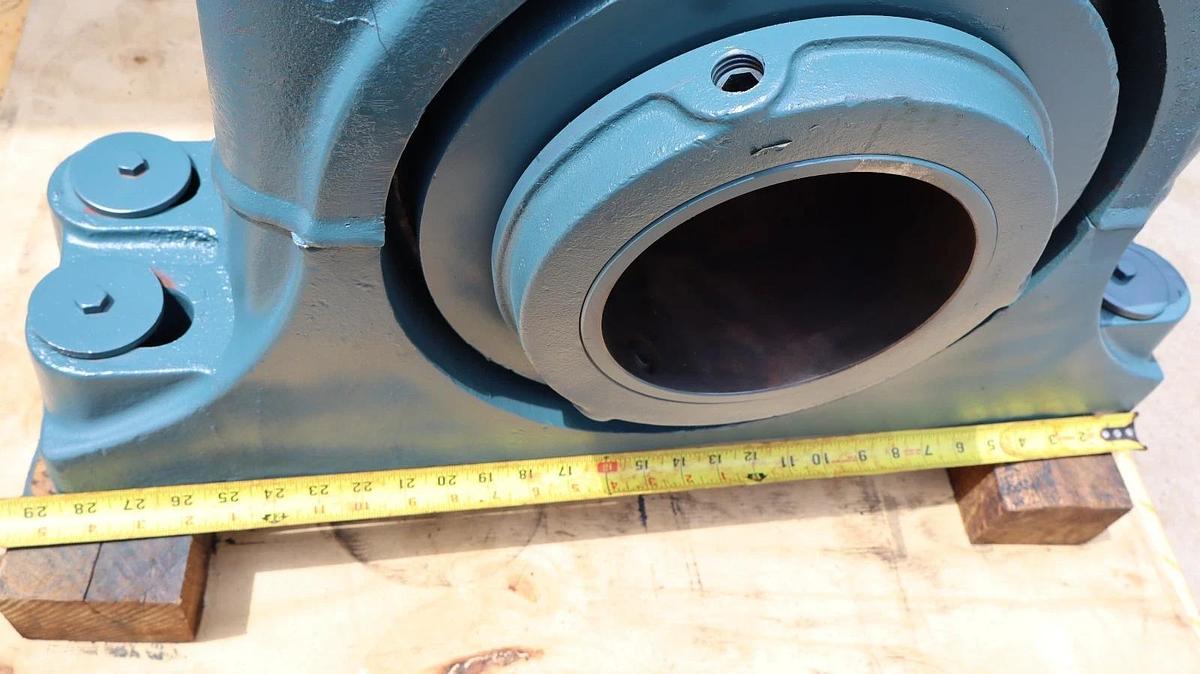 Dodge 4 Bolt Split Plummer Pillow Block Bearing Housing 7" 7 4155244 NOS