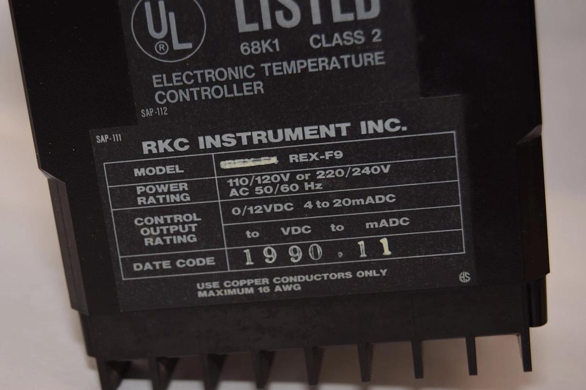 Used RKC INSTRUMENT INC. REX-F9 110/12V or 220/240V Electronic Temperature Controller