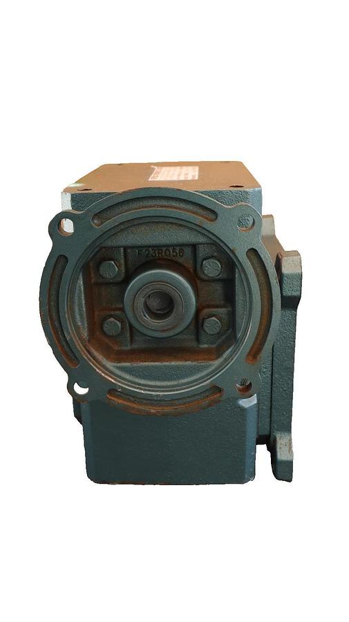 Speedtronics Gear Box Speed Reducer SPFHMQ230-15-2-1 15:1 (Cracked Flange)