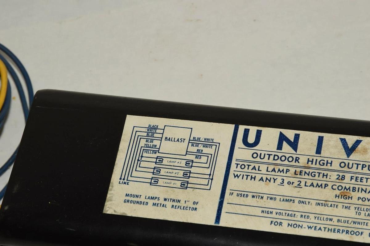 NEW- UNIVERSAL 633-C 633C 120V 60Cy 3.3A Outdoor High Output Raid Start Ballast