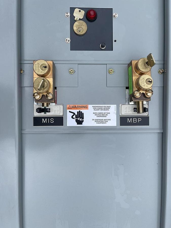 Used Eaton PRL4B Cutler-Hammer, Panelboard Bypass Panel, 208Y 120V, 225A, POW-R-LINE