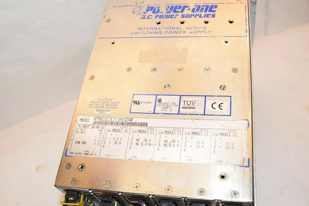 Used POWER-ONE HPM5C1C1E1E1H1S240 3.3-28-28-15-15V , 35-8.6-8.6-16-16A Power Supply
