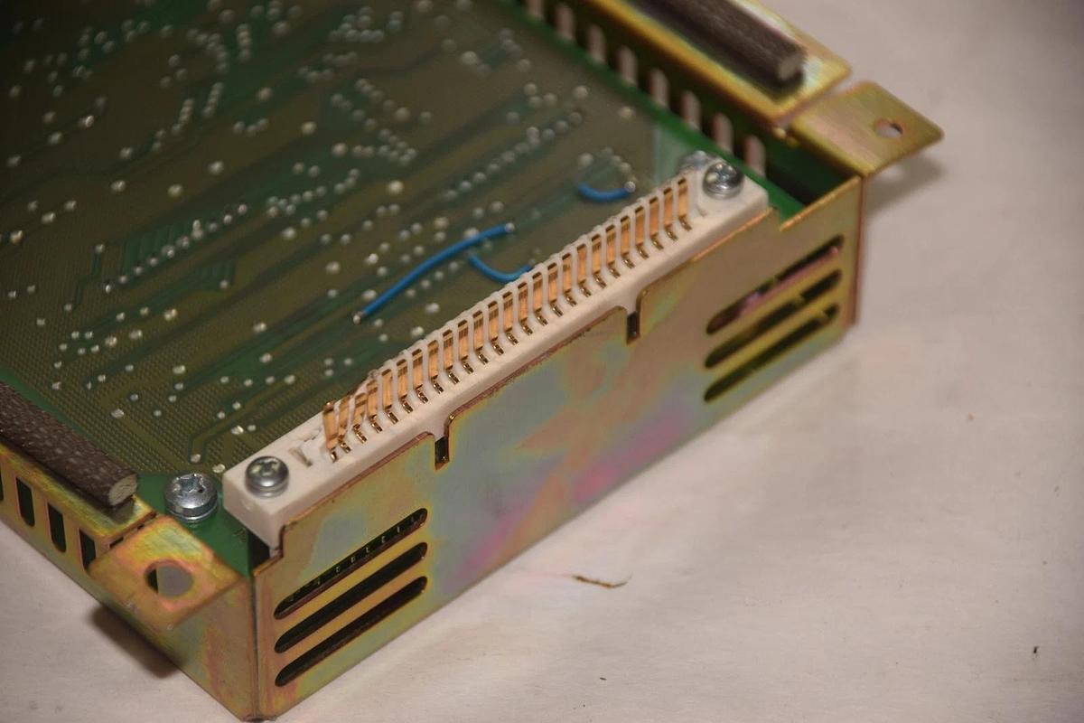 Used CUTLER HAMMER PANELMATE 1000 1248 MODBUS PLUS Interface 87-02042-01