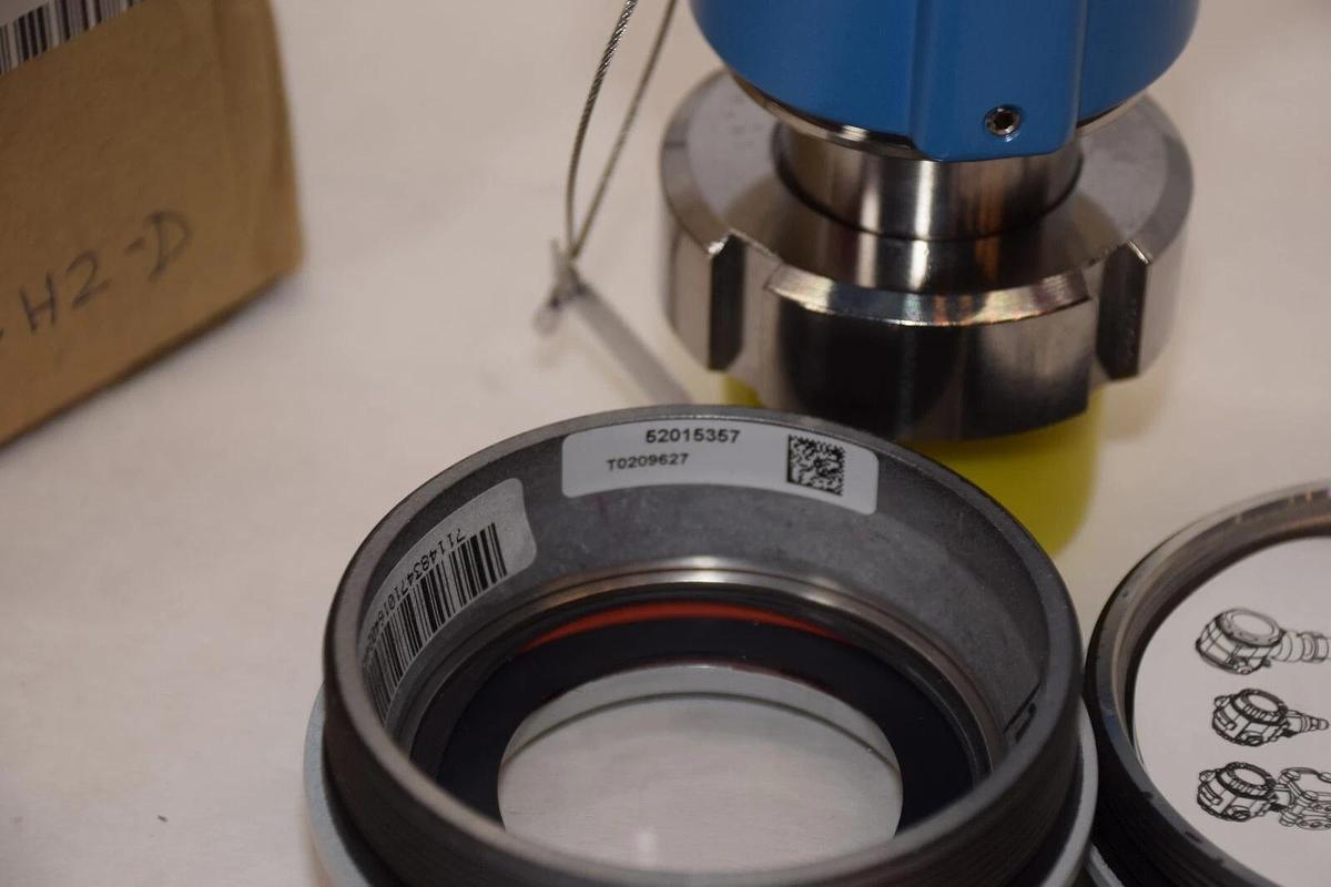 (NEW) ENDRESS + HAUSER FMB70-UBC1FB201LBA# 79.5psi Deltapilot S Pressure Sensor