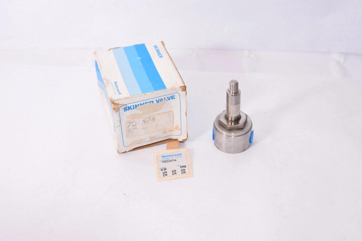(NEW) HONEYWELL / SKINNER 701N74 3/32 Orifice Valve