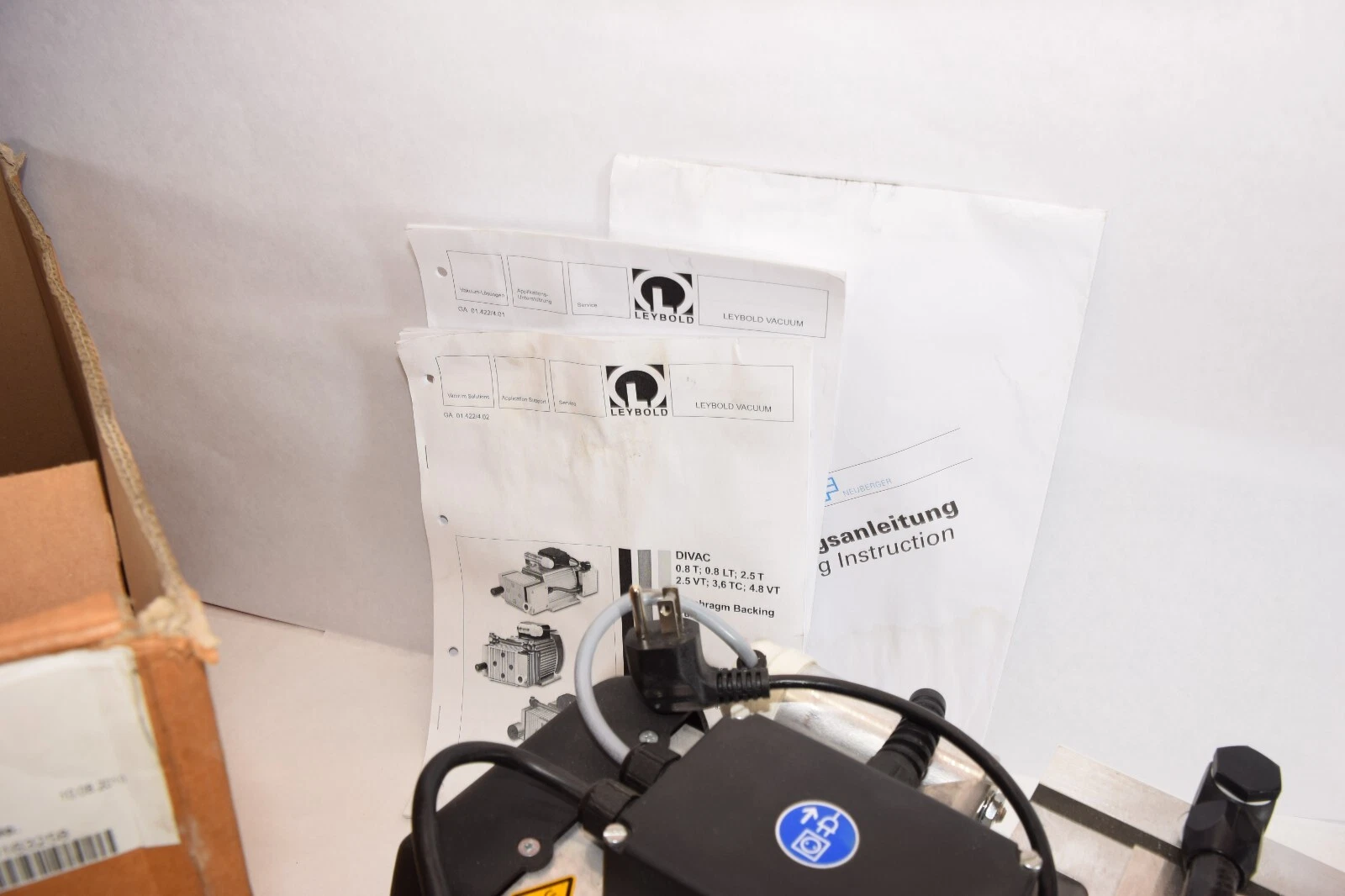 Leybold Oerlikon Vacuum Pump 12793 DIVAC 4.8VT 1279301004163258 115v .305kW *NEW