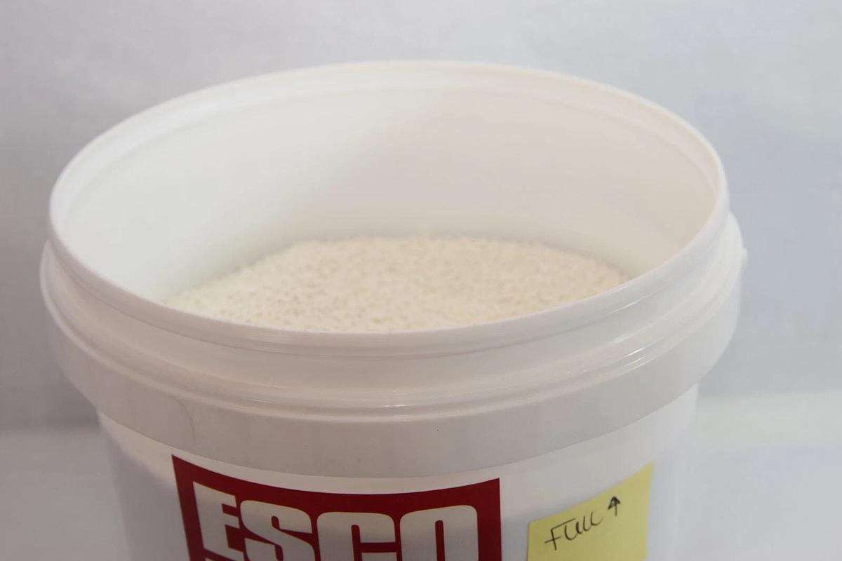 (NEW) ESCO 20466C Balancing Beads Reusable Tire weight balance Bulk Bucket READ