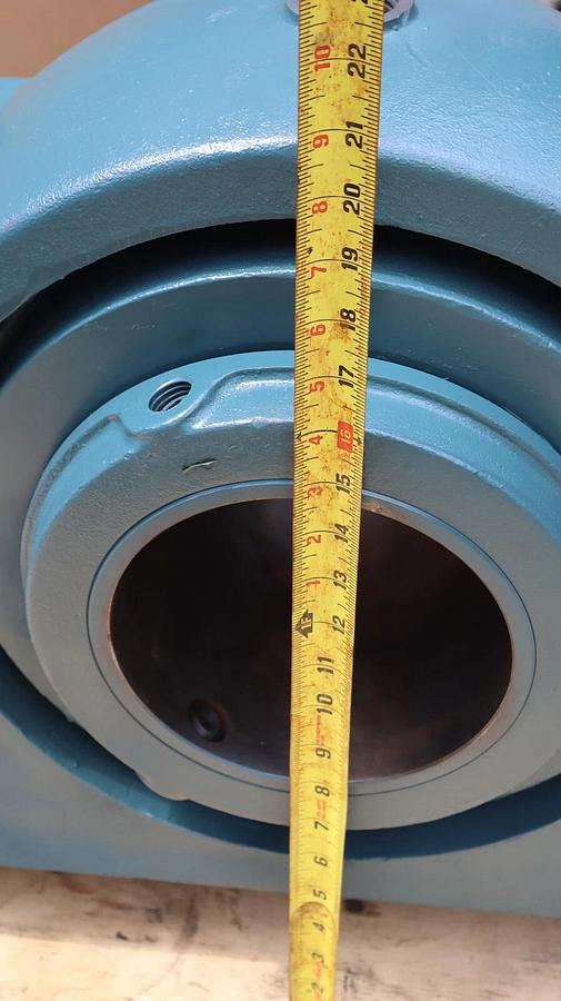 Dodge 4 Bolt Split Plummer Pillow Block Bearing Housing 7" 7 4155244 NOS