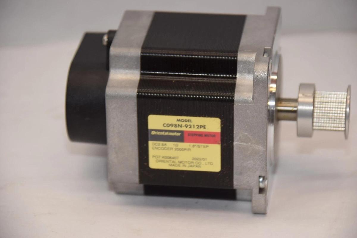 Used ORIENTAL MOTOR C098N-9212PE , E5-2000-250-IE-S-D-G-B Stepping Motor