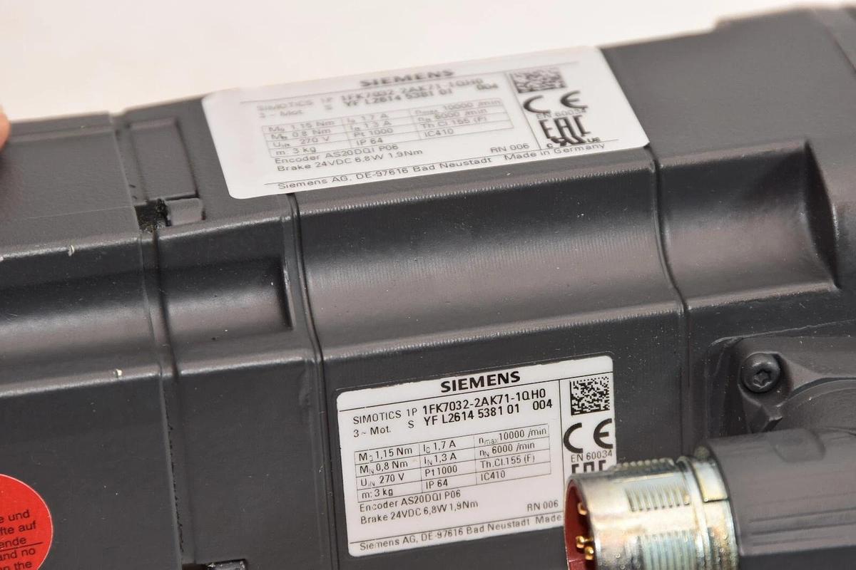 Used SIEMENS 1FK7032-2AK71-1QH0 Servo Motor