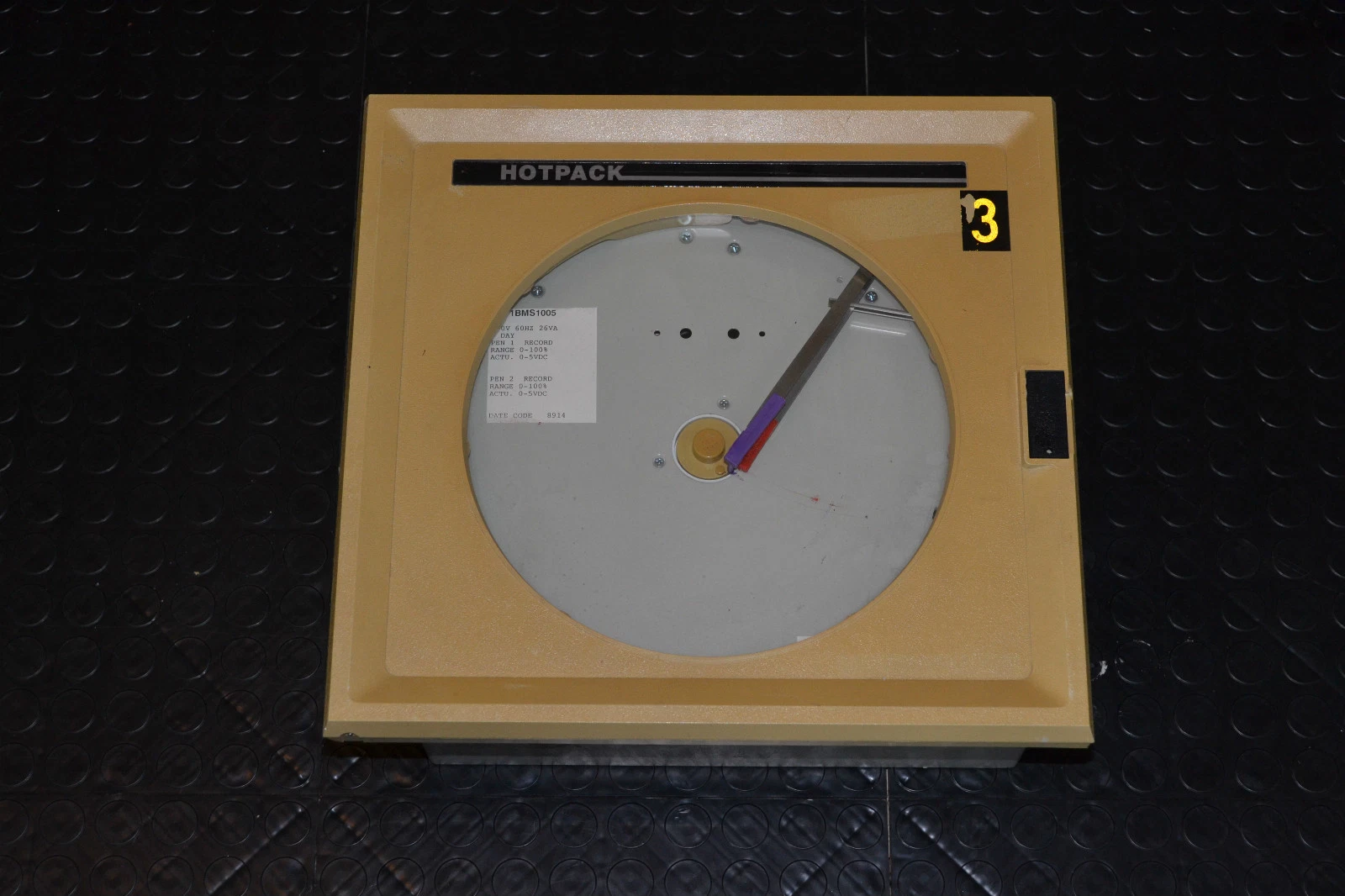 Used HONEYWELL HOTPACK DATA LOGGER CHART RECORDER AR11BMS1005 120 V 26 VA