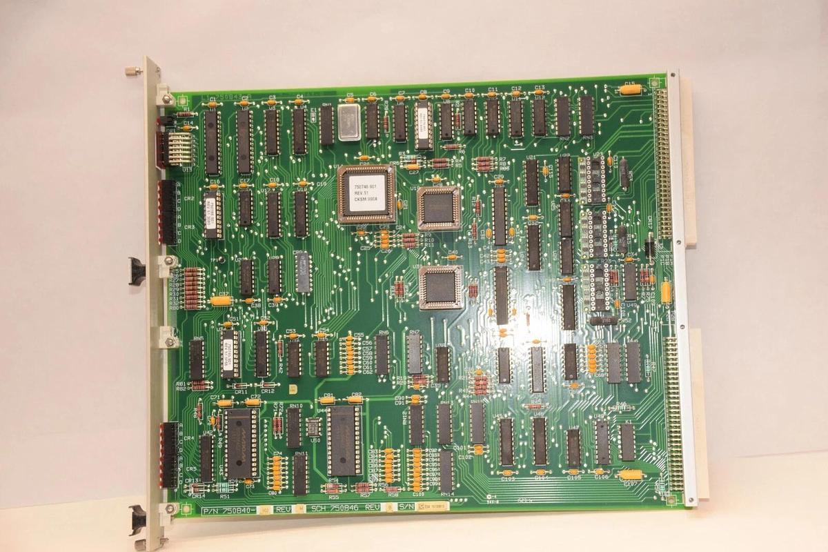 Used SIEMENS 750840-902 Rev H , 750846 Rev B Auxiliary Board Card