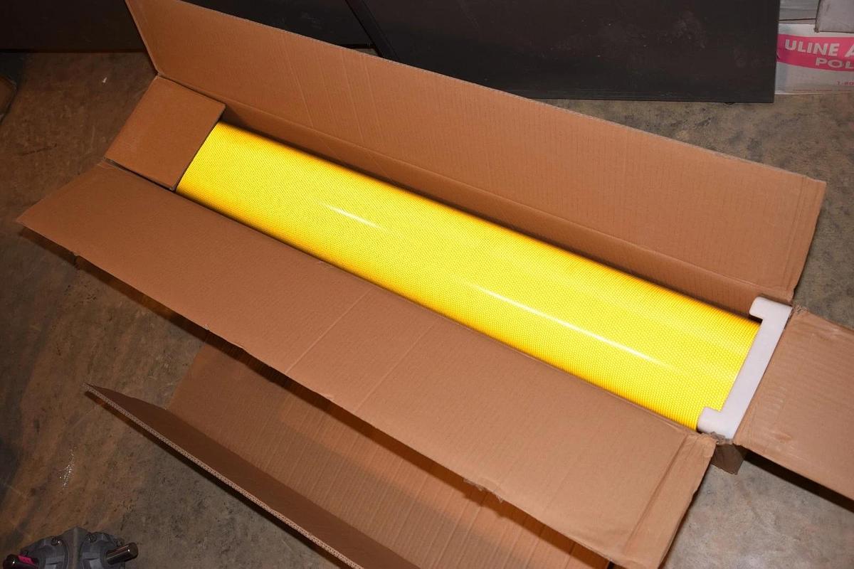 AVERY DENNISON OMNICUBE Reflective YELLOW 0550101A1  50YD 600 Sq Ft T-5501-B 3M