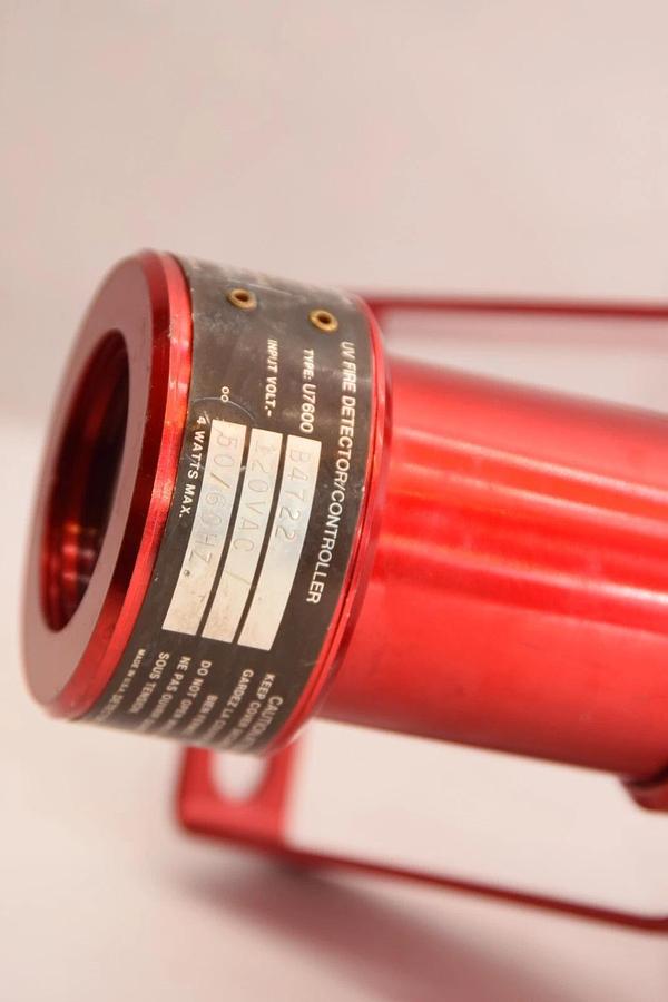 Used Det-tronics UV Fire Detector Controller  U7600B4722  U7600 B4722 120V