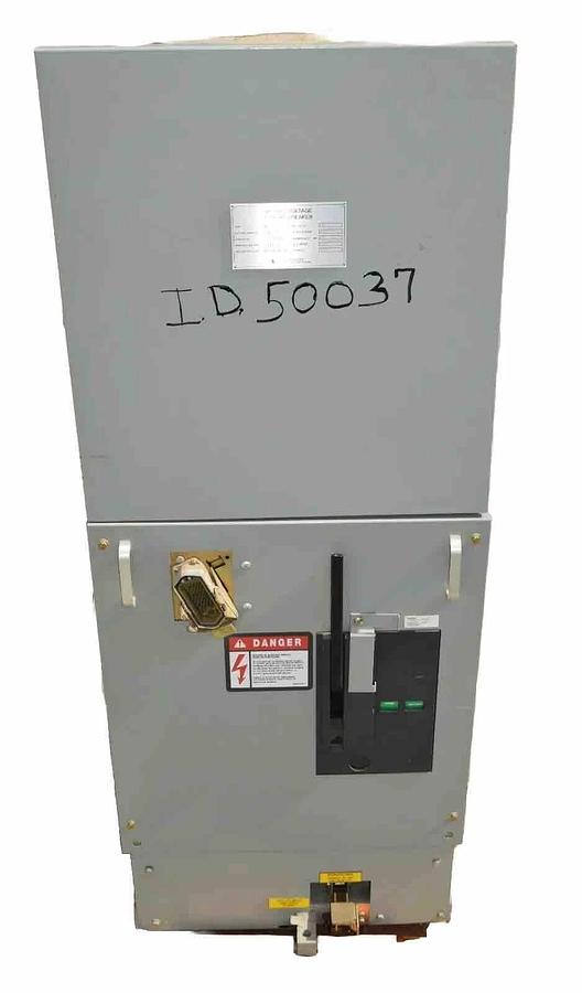Used Square D 15 KV DST2V Medium Voltage Circuit Breaker V5FM7233000A 2000 Amp 2000A