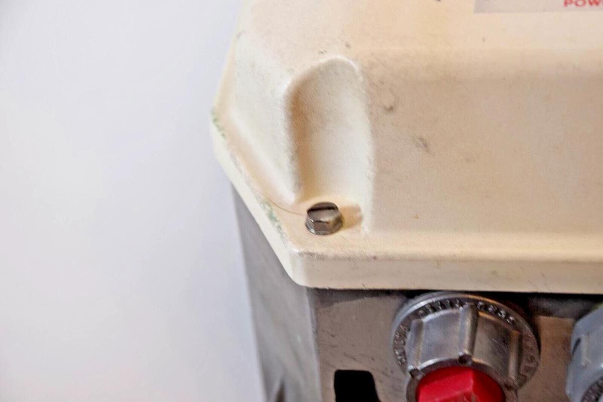 Used RELIANCE ELECTRIC 1SU24002 SP500 3PH 2Hp 2 hp 200-230V Drive