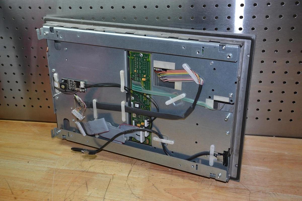 Used SIEMENS SIMATIC TOUCH PANEL 15T 15" Front V412.00.007.534 A5E00324360 06