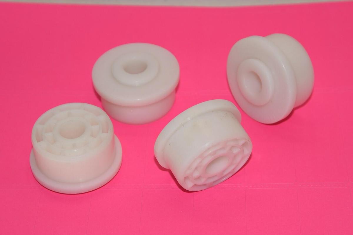 NEW (LOT OF 4) BOSTON GEAR 12P40D 1/2" NYLON ROLL END