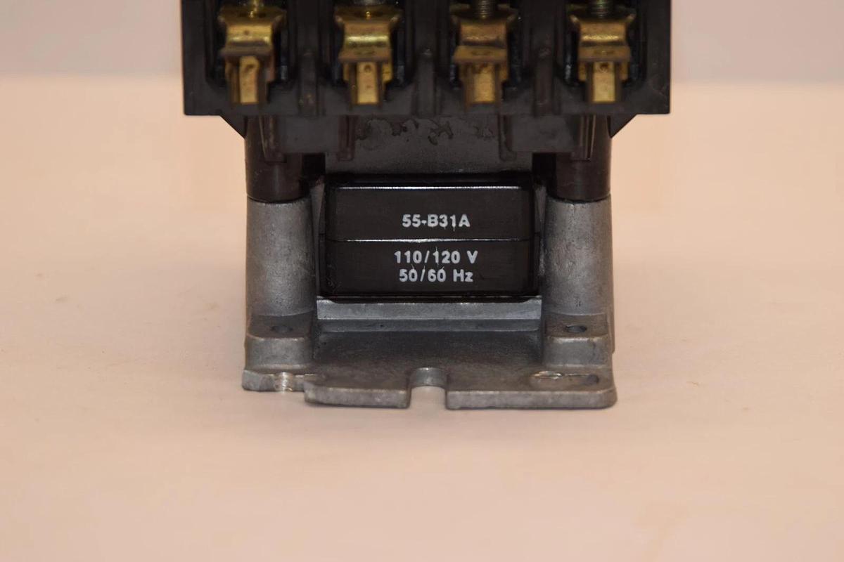 Used GE GENERAL ELECTRIC CR353AB4AH1 25A 4P 110/120V Coil Contactor