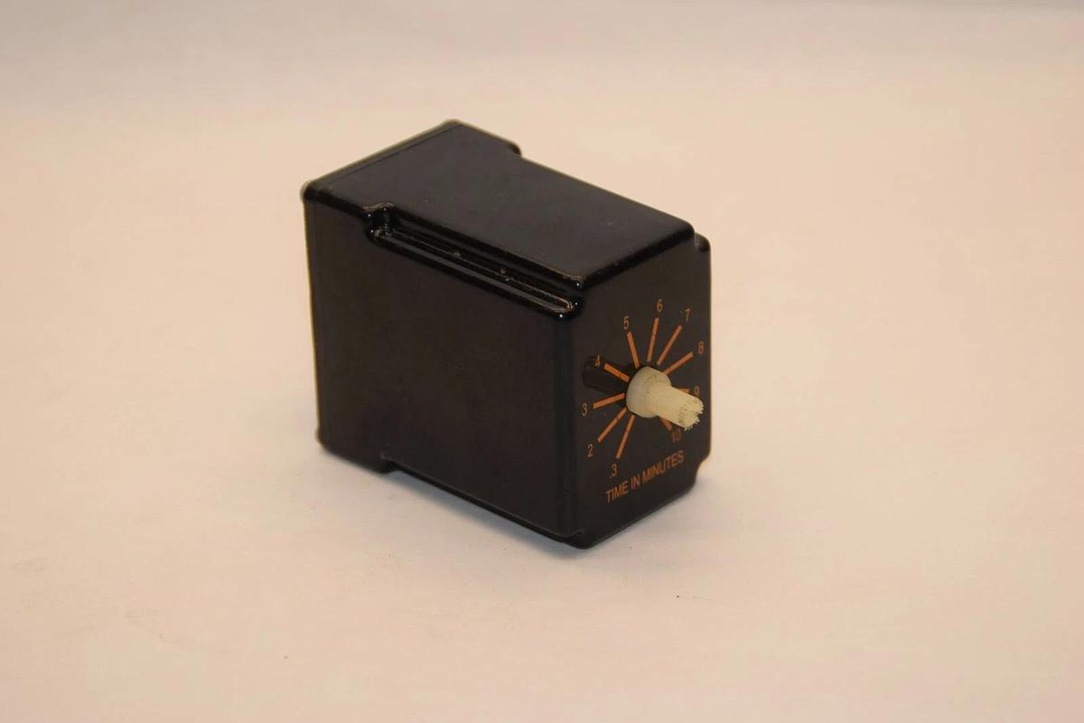 (NEW) INFITEC INC. CBR1505 120Vac .3-10min 10A Timer