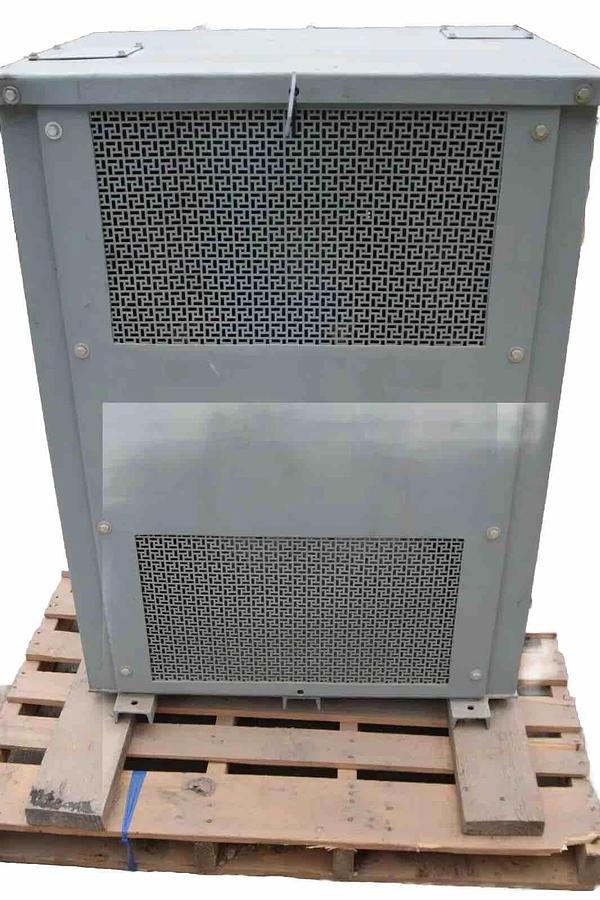 Used R E UPTEGRAFF 300 KVA Transformer 4160V Primary 208V Secondary 208Y/120V 300KVA