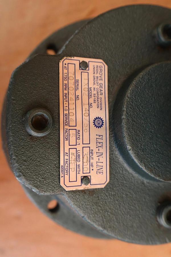 Grove Gear Helical Speed Reducer Gear Box Flex-In-Line TXQ2 140/56 5:1 (NEW)