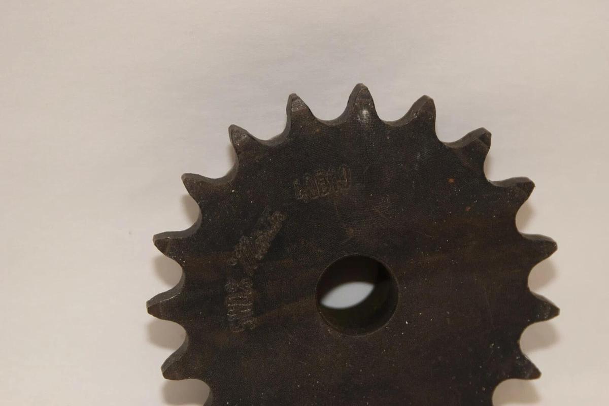 (NEW) MARTIN 40B19 5/8" Bore 19 Teeth Sprocket