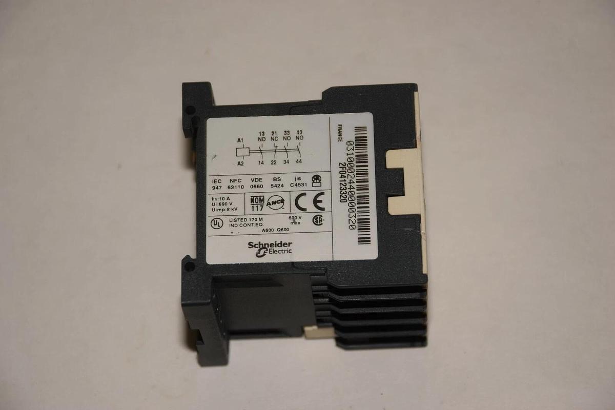 Used SQUARE D TELEMECANIQUE  CONTACTOR CA3KN31BD CA3KN 31BD 10A 690V 8kV