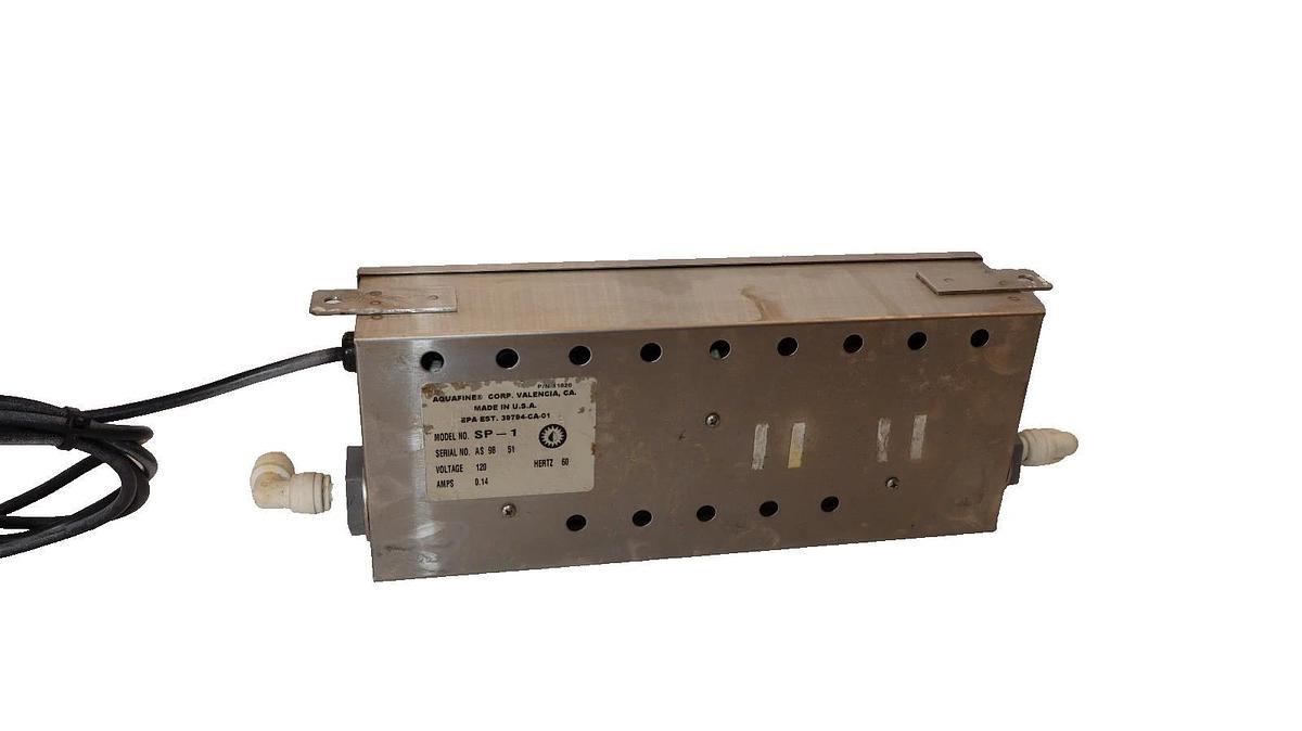 Used AQUAFINE CORP. SP-1 , SP1 120V 60Hz 0.14A Ultraviolet Disinfection Unit
