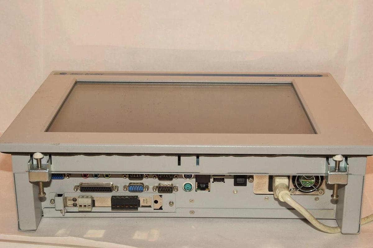 Used ALLEN BRADLEY 6181P-15NP2KH VersaView 1500P Operator interface INTEGRATED SYSTEM