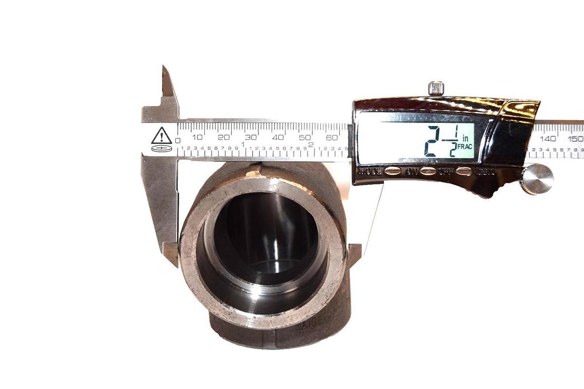 SA105N 905 B16 3M 1-1/2" stainless Steel 90 Degree Socket Connect Elbow (New)