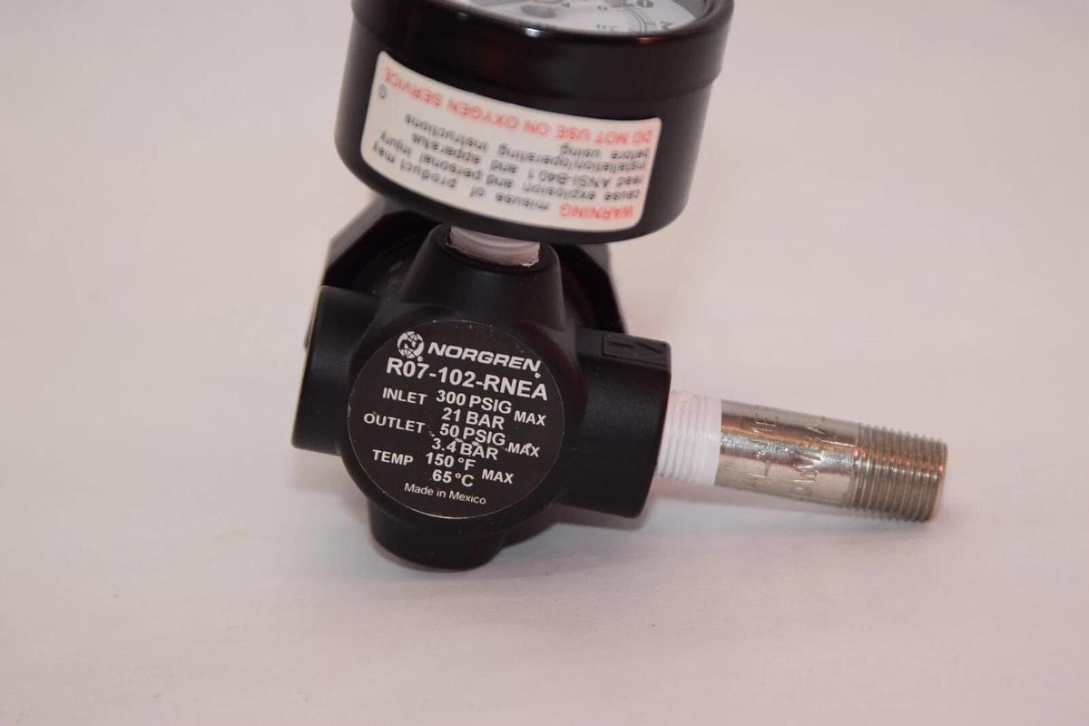 (NEW) NORGREN R07-102-RNEA Regulator with Meco 100 0-15psi Gauge