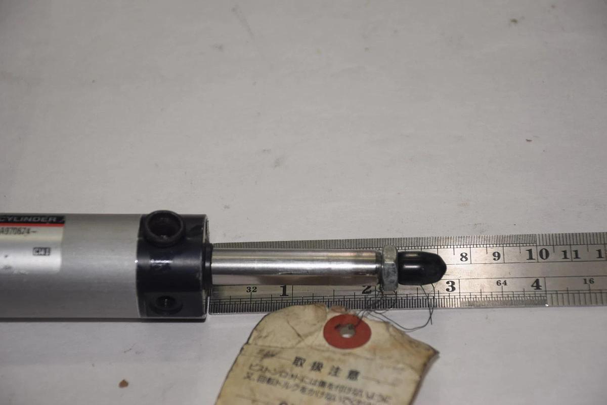 SMC NCGKWFN25-UIA970674-0150 2" STROKE 145psi 1.00MPa PNEUMATIC CYLINDER