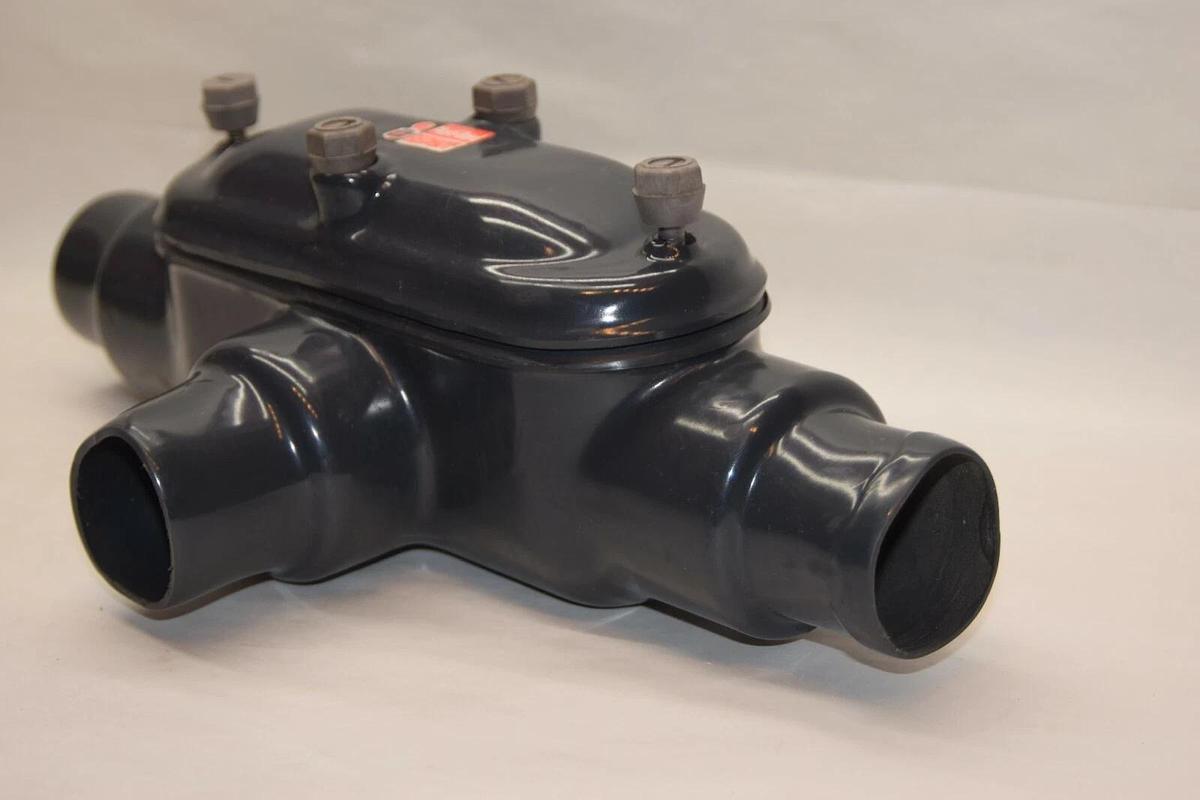 (NEW) PLASTI-BOND Red H2OT 1-1/2" Coated Conduit Body Tee T Fitting