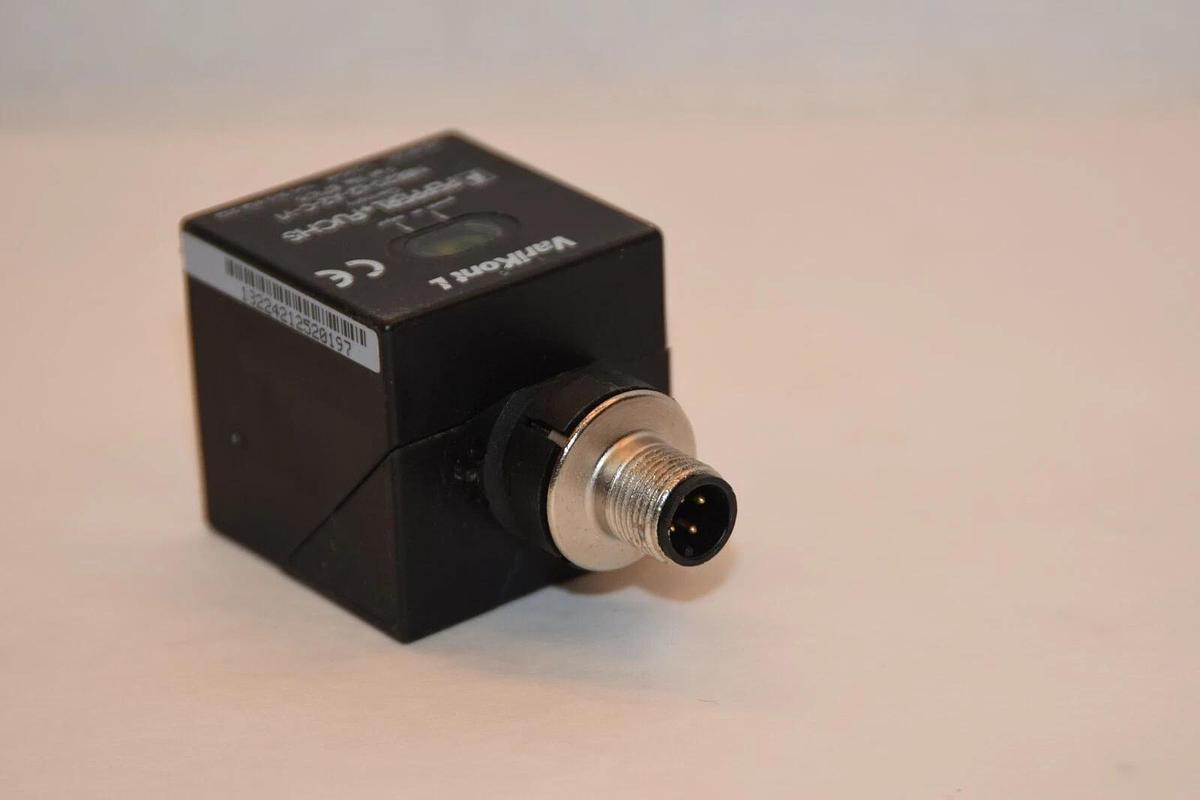 (NEW) PEPPERL + FUCHS NBB20-L2-A2-C-V1 Part No 87106 Prox Sensor *No Hardware*