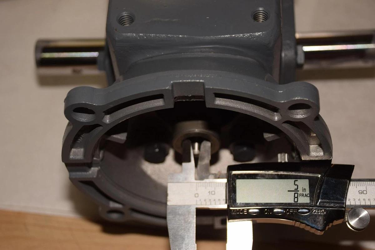 BOSTON GEAR F72120TB5H F72120KB5H GEAR REDUCER NEW