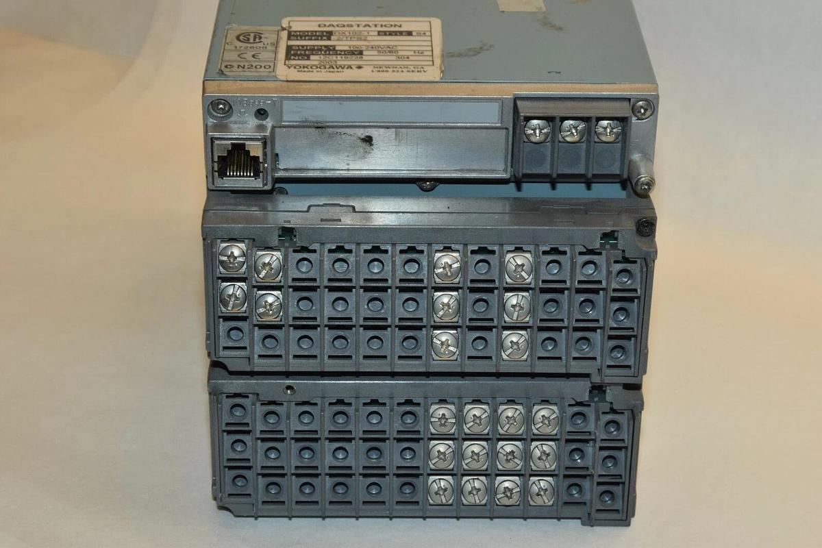 Used YOKOGAWA DX102-1-2/TPS2  DX10212TPS2 DX102 1 Daqstation Chart Recorder