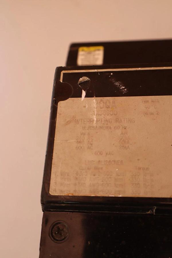 Used Square D Circuit Breaker 900Amp NA36900 Thermal-Magnetic 900A Frame 3Pole