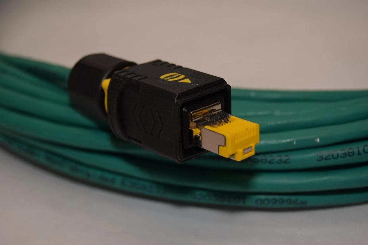 (NEW) KERPEN MegaLine F6-90 S/F Flex 4P 00463161 1MM RJ45 Ethernet Cable