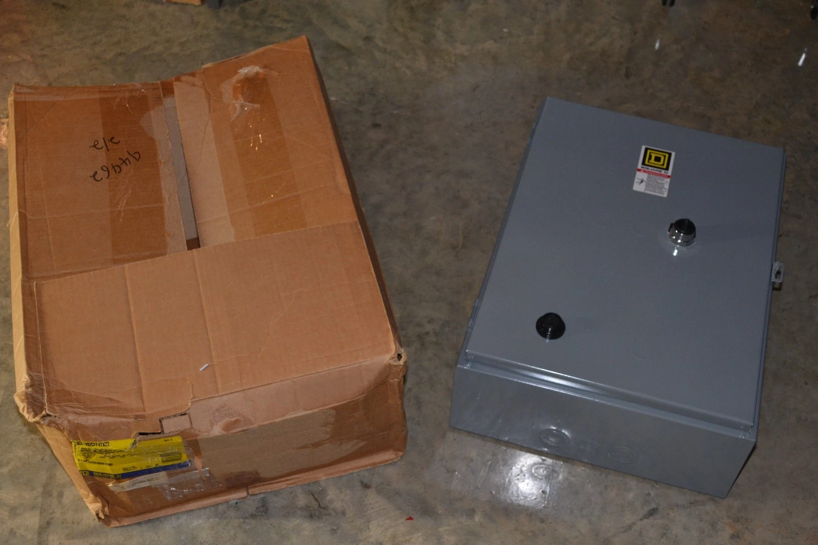 SQUARE D AC Magnetic Starter Combo 8536SCG1V82CFF4TX22 Size Sz 1 Ser A NEW