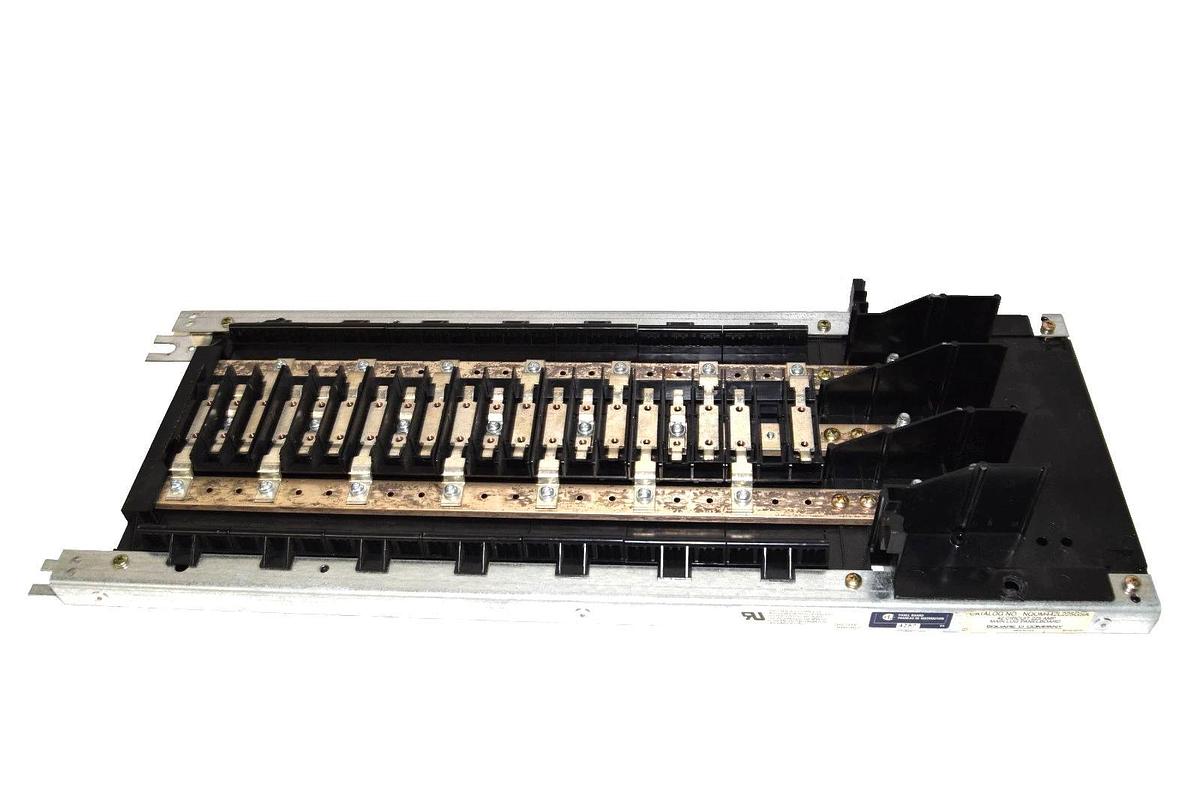 Used Square D NQOM442L225GSA 42 Circuit 225A Main Lug Panelboard Interior *Only*