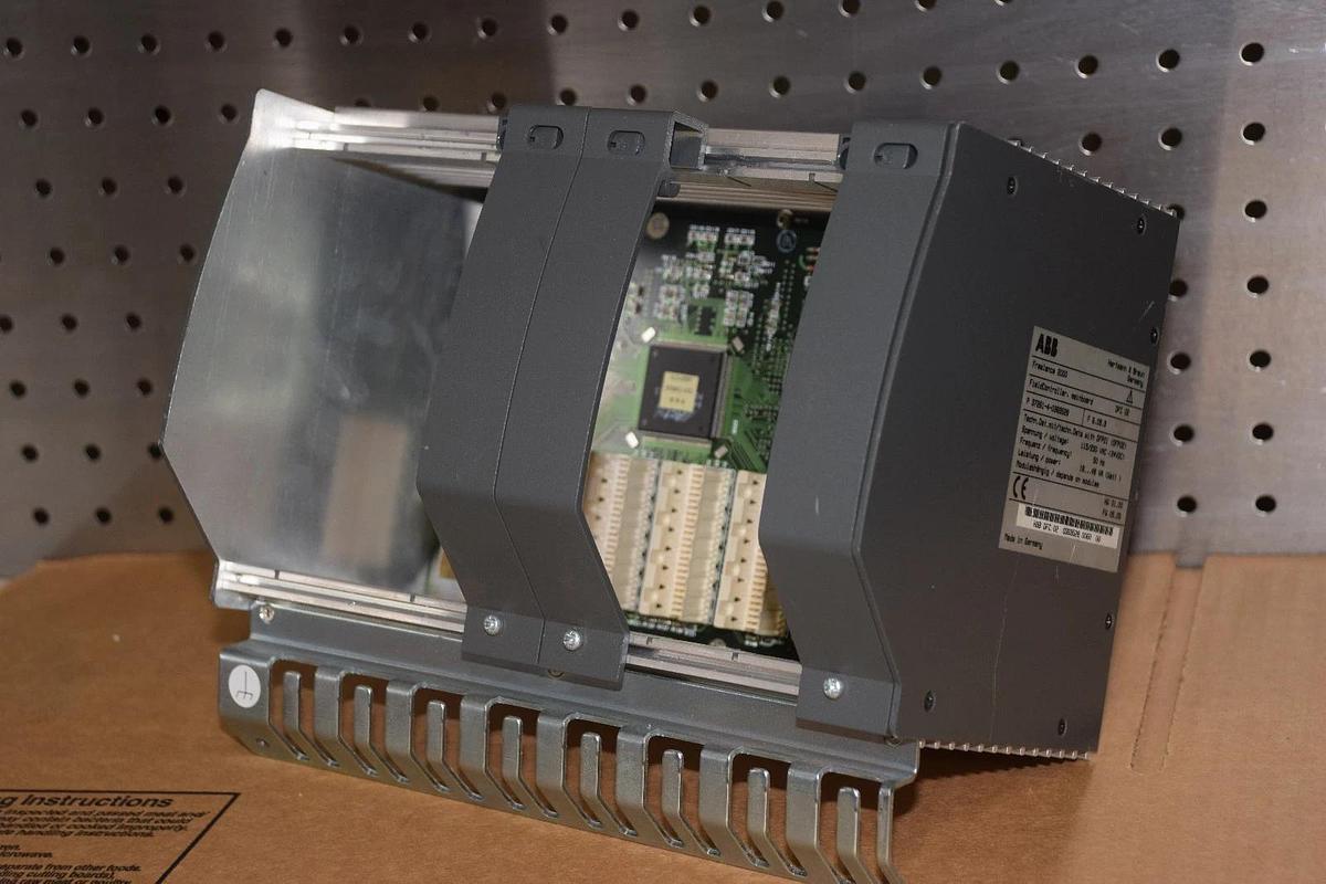 Used ABB FREELANCE 2000 FIELDCONTROLLER MINBOARD P 37261-4-0369528 3726140369528