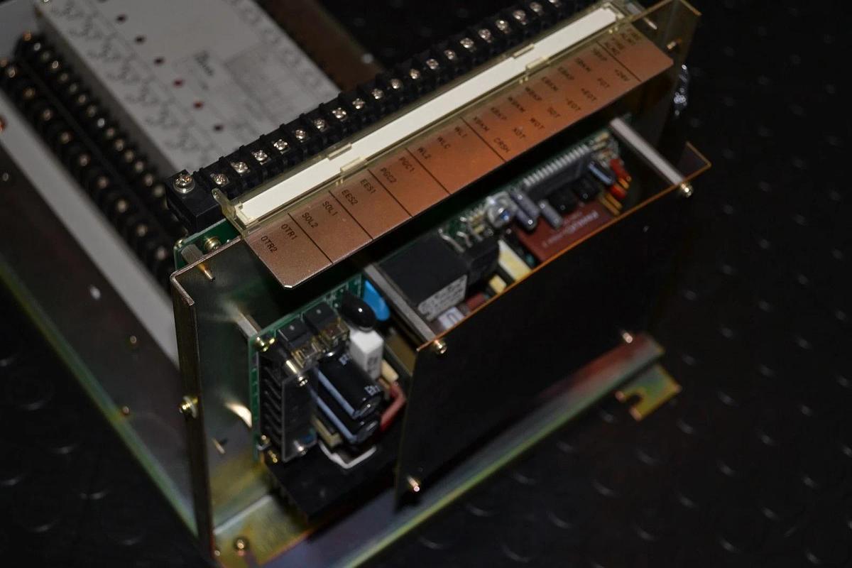 Used FANUC Purge Unit A05B-2047-C181 A05B2047C181 A05B 2047 C181