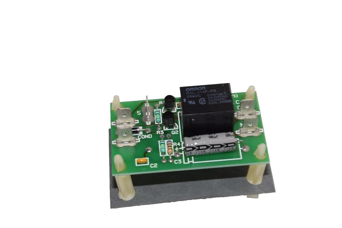 Galt Controls CLM001C01A , CLM001W1B-X0 Control Relay Circuit Board Card (New)