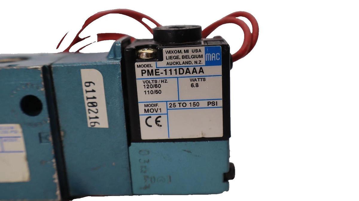 Used Mac Valves 811C-PM-111CA-152 4-Way Solenoid Valve with PME-111DAAA Valve