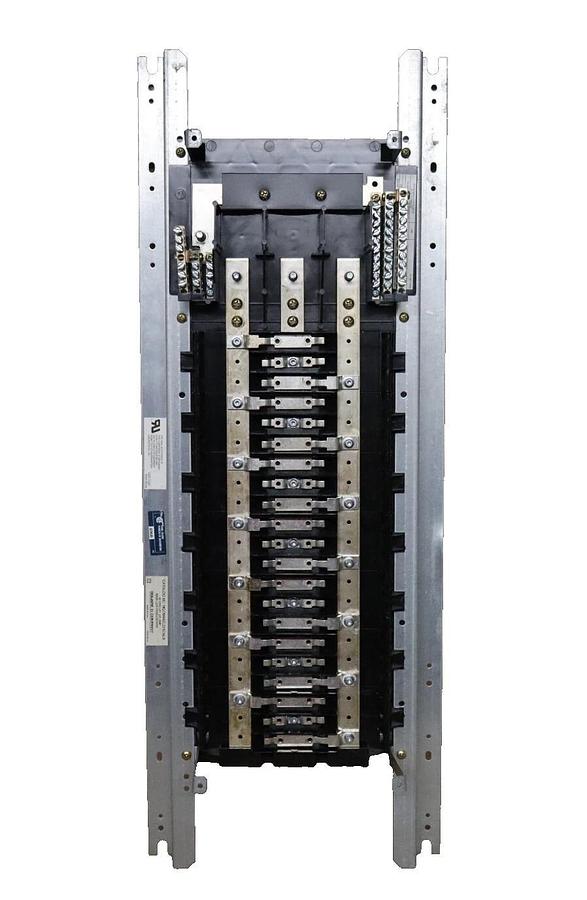 Used Square D 42 Circuit 225A Main Lug Panelboard Interior NQOM442L225CNLB 3ph